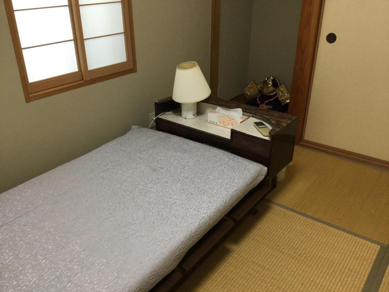 Guesthouse Cosmo Tokushima Exterior foto